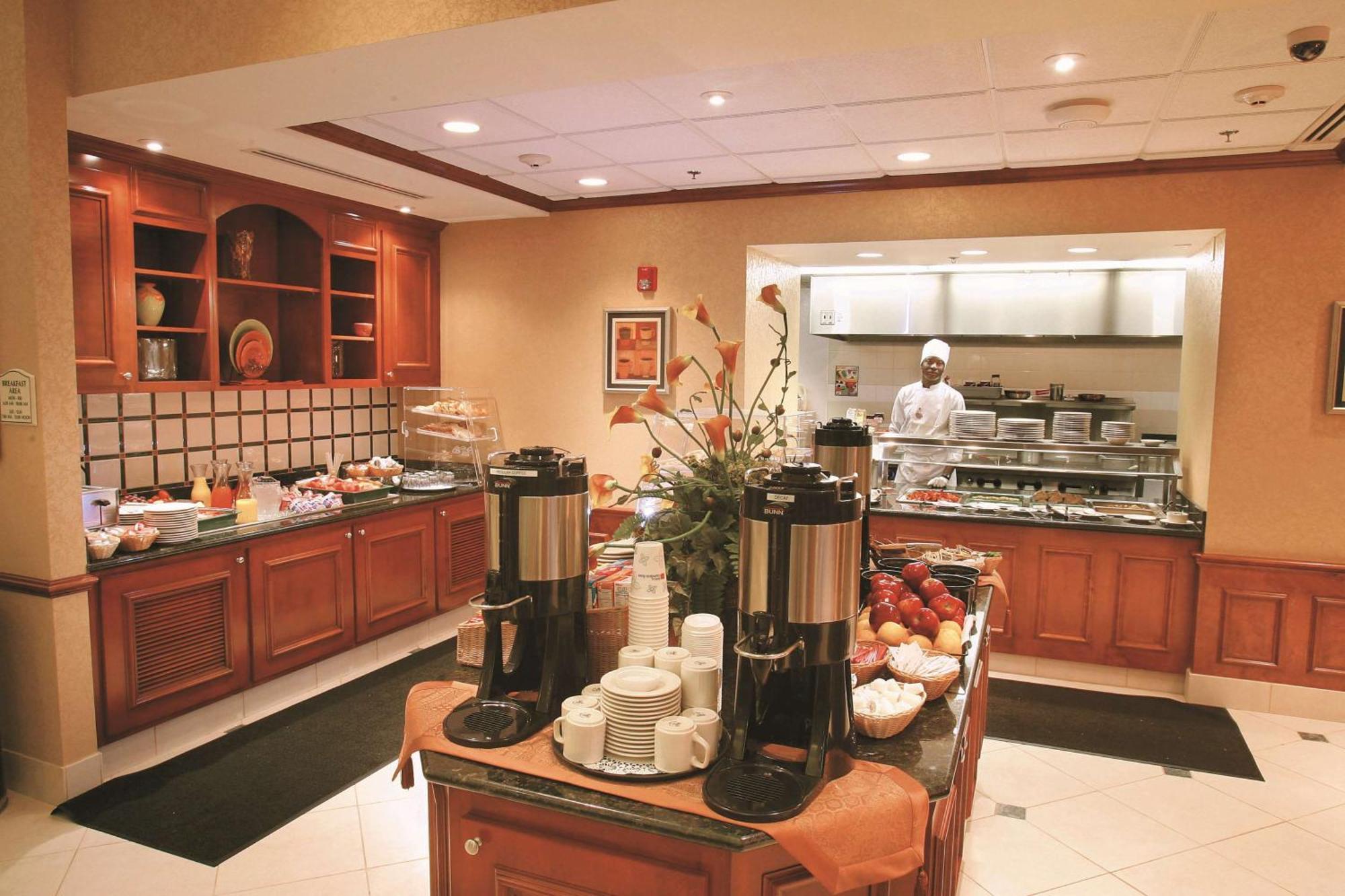 Hilton Garden Inn Cartersville Bagian luar foto